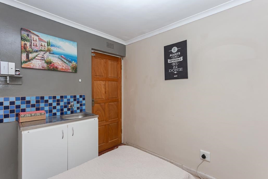 5 Bedroom Property for Sale in West Beach Western Cape